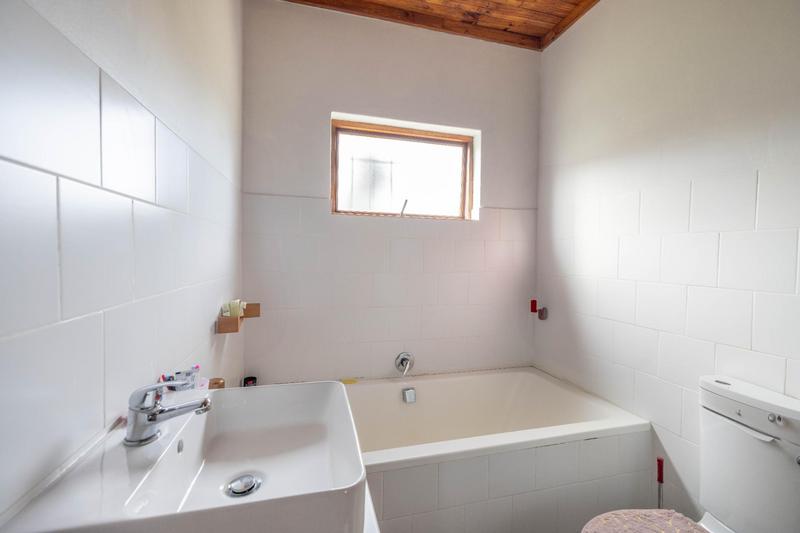 2 Bedroom Property for Sale in Grahamstown Eastern Cape